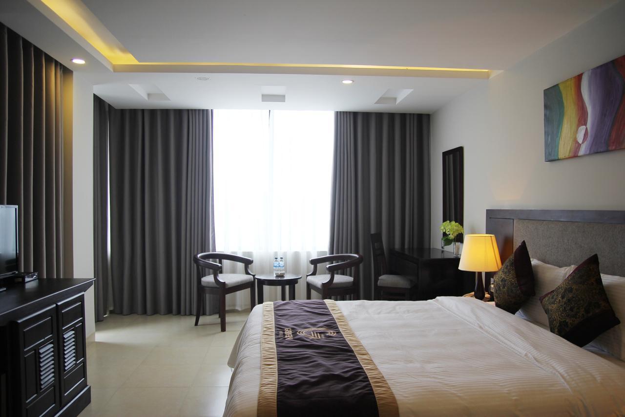 Golden Quang Tri Hotel Dong Ha Exterior photo